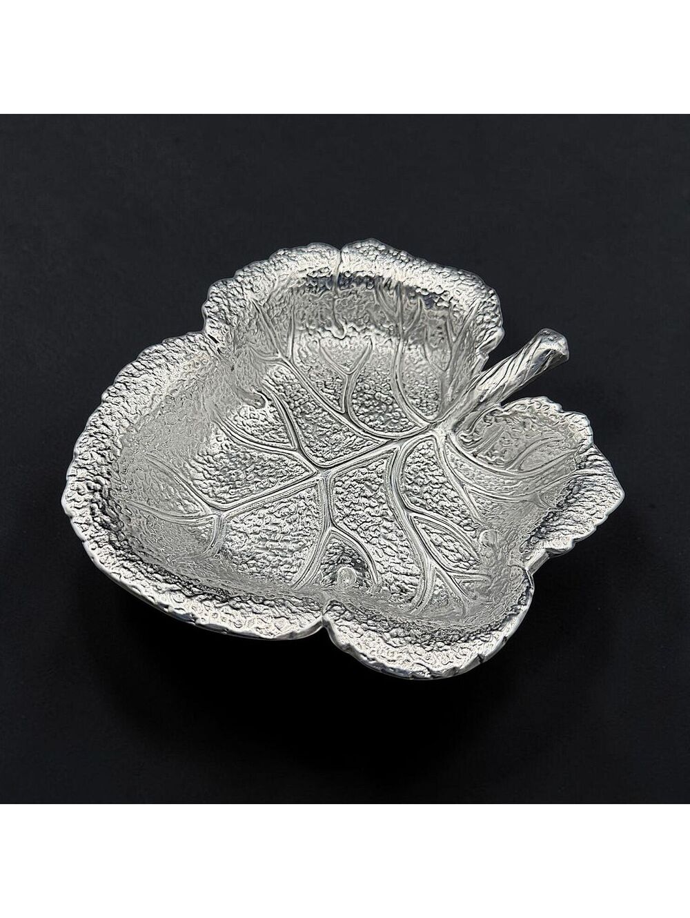 Vtg Arthur Court Grape Leaf Aluminum Serving Bowl In Original Box 7"